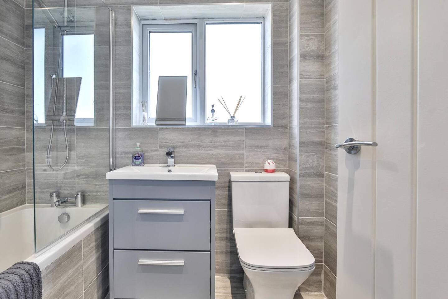 Modern, Cosy Whole House Wifi Close To Attractions Sheffield Luaran gambar